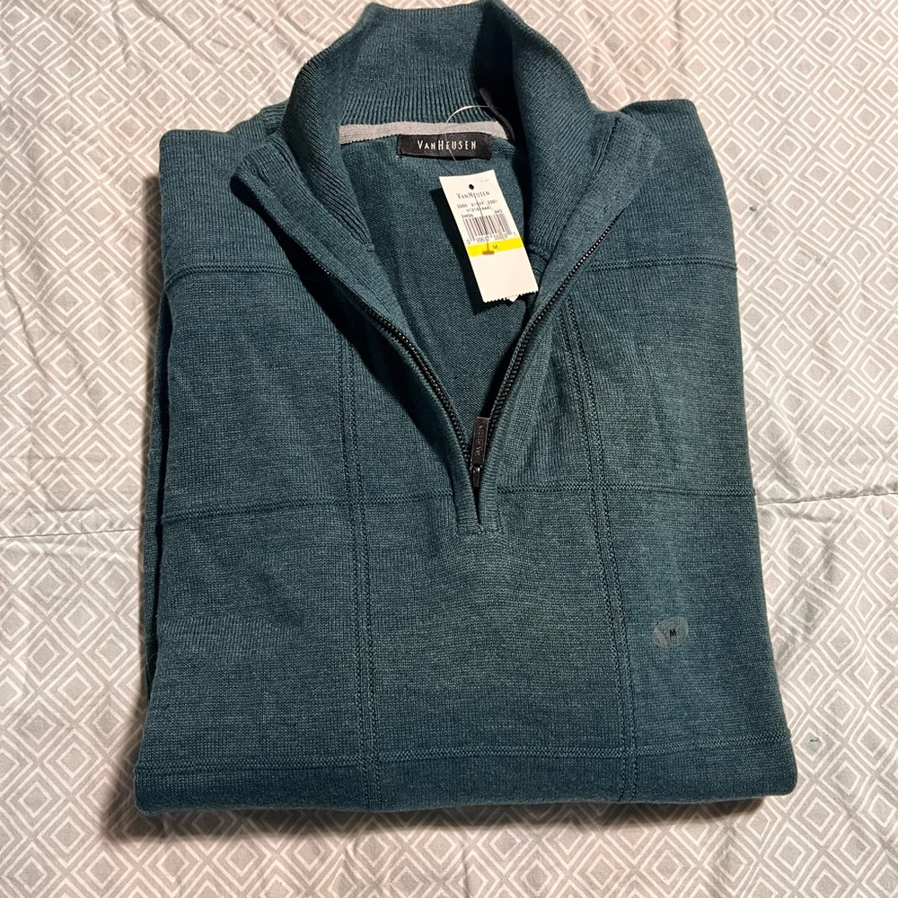 Van Heusen men’s sweater, size medium